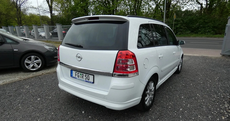 Opel Zafira cena 25700 przebieg: 153000, rok produkcji 2010 z Złotów małe 667